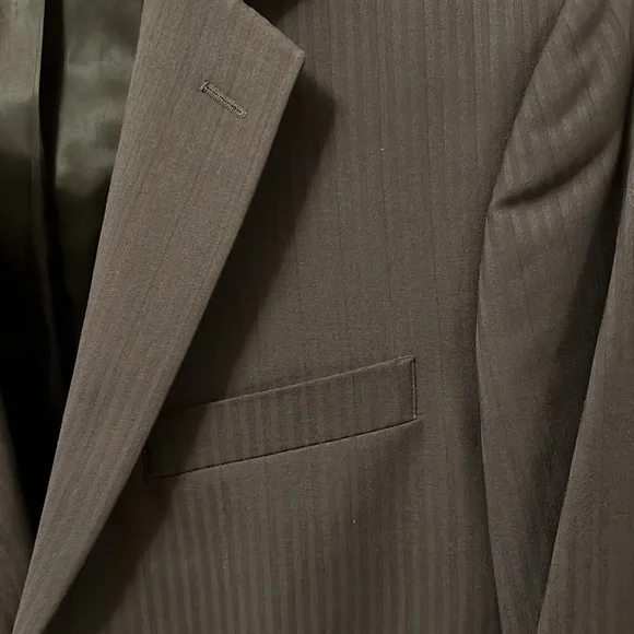 Dark gray suit coat - Picture 2 of 7